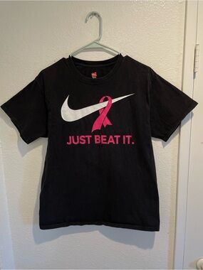 🎀 Breast Cancer Awareness Graphic T-Shirt • Unisex Medium • Pink Ribbon